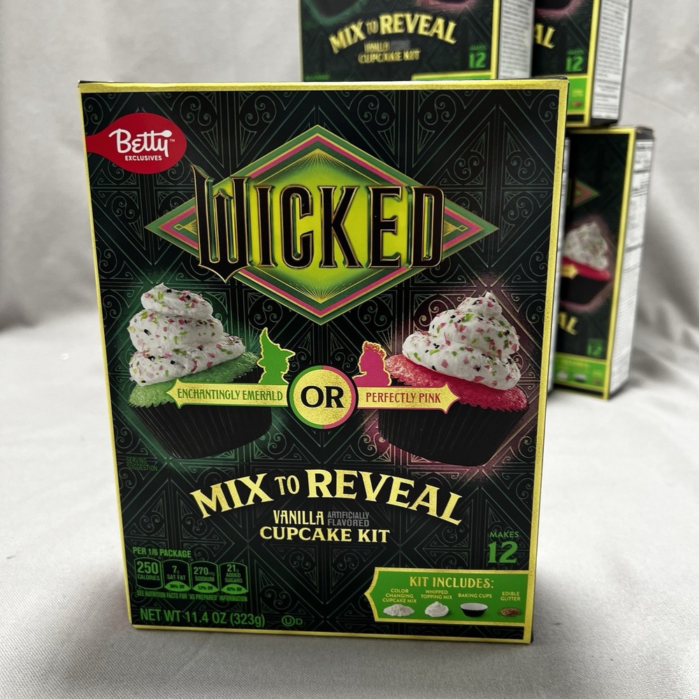 Wicked Betty Crocker Mix to Reveal Cupcake Kit‎ Vanilla 2025 Limited Edition